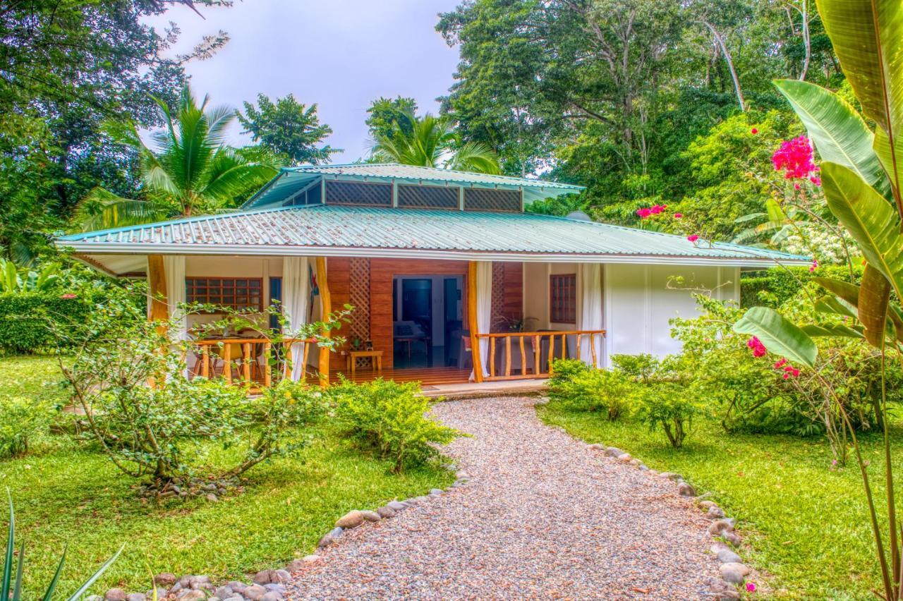 La Rana De Cahuita Villa Exterior photo