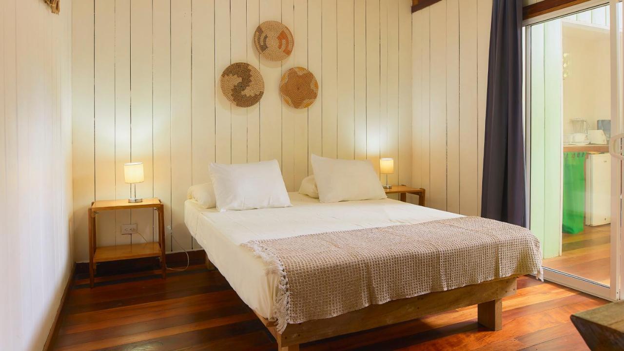 La Rana De Cahuita Villa Exterior photo
