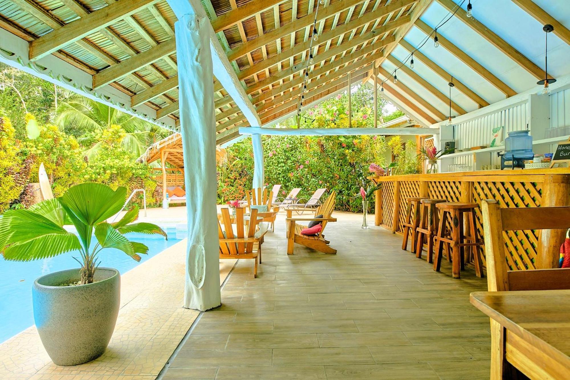 La Rana De Cahuita Villa Exterior photo
