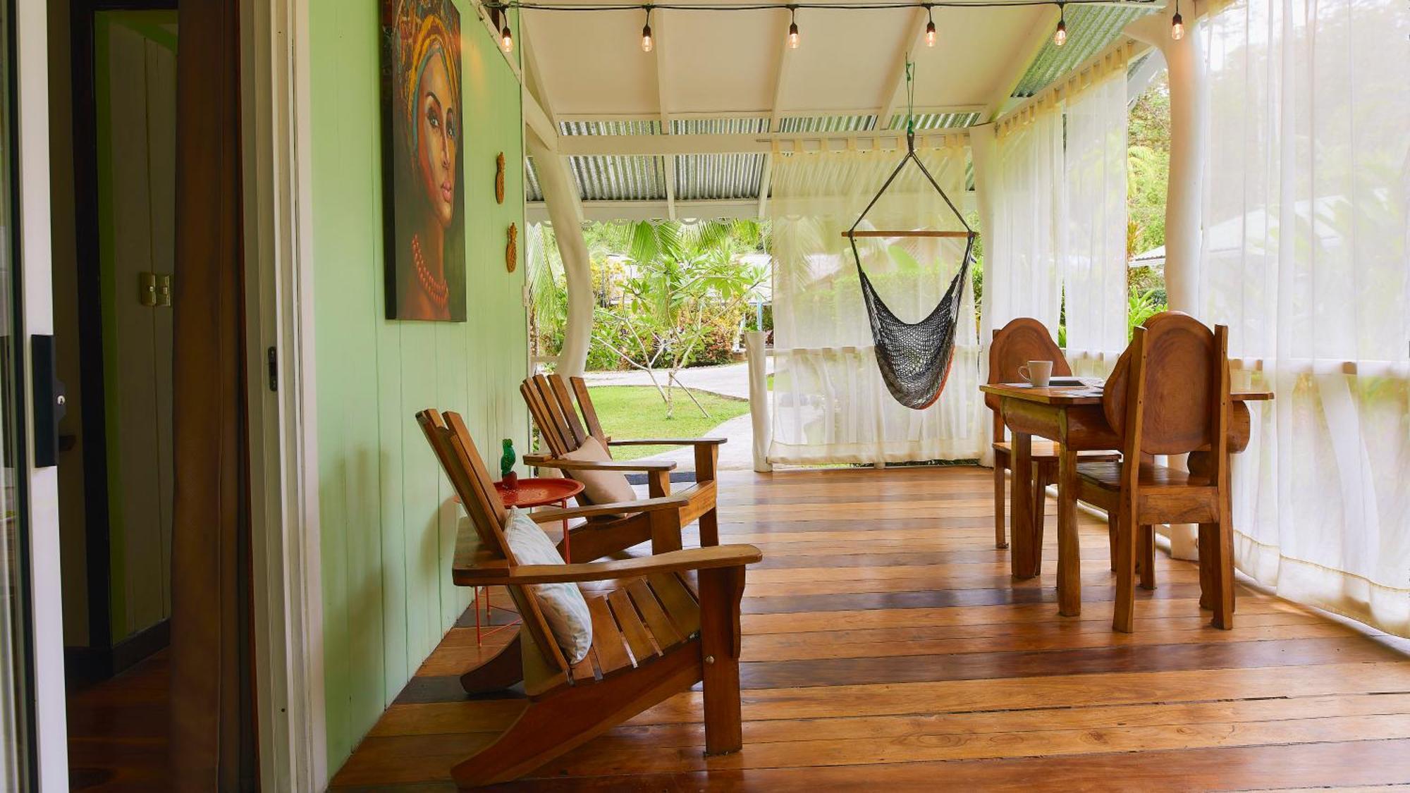 La Rana De Cahuita Villa Exterior photo